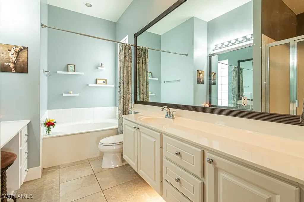 2258 Heydon Circle W Naples FL 34120