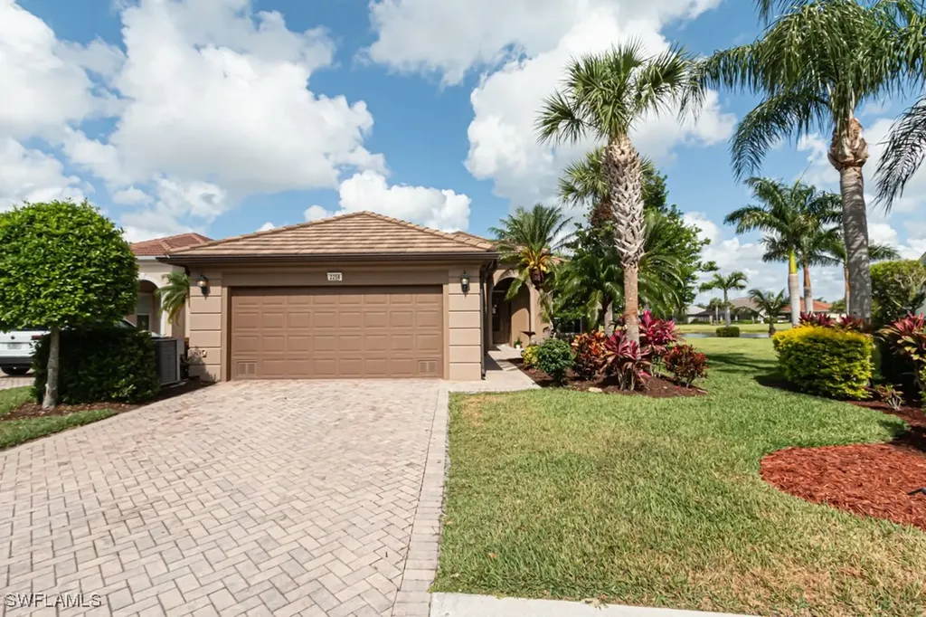 2258 Heydon Circle W Naples FL 34120