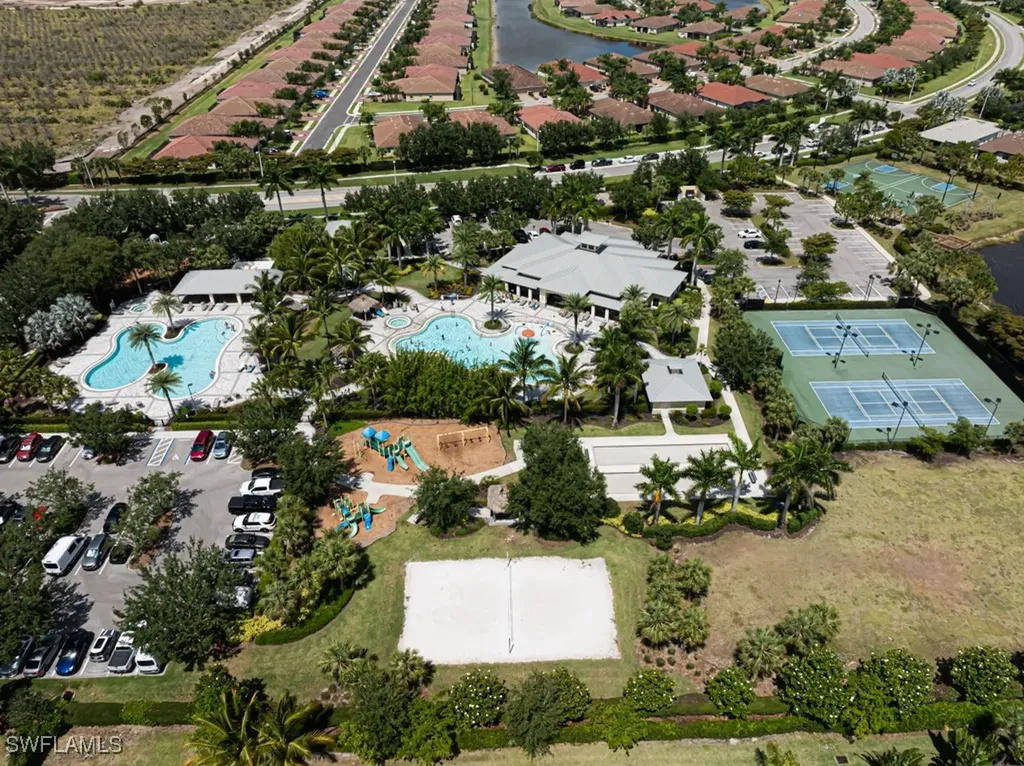 2258 Heydon Circle W Naples FL 34120