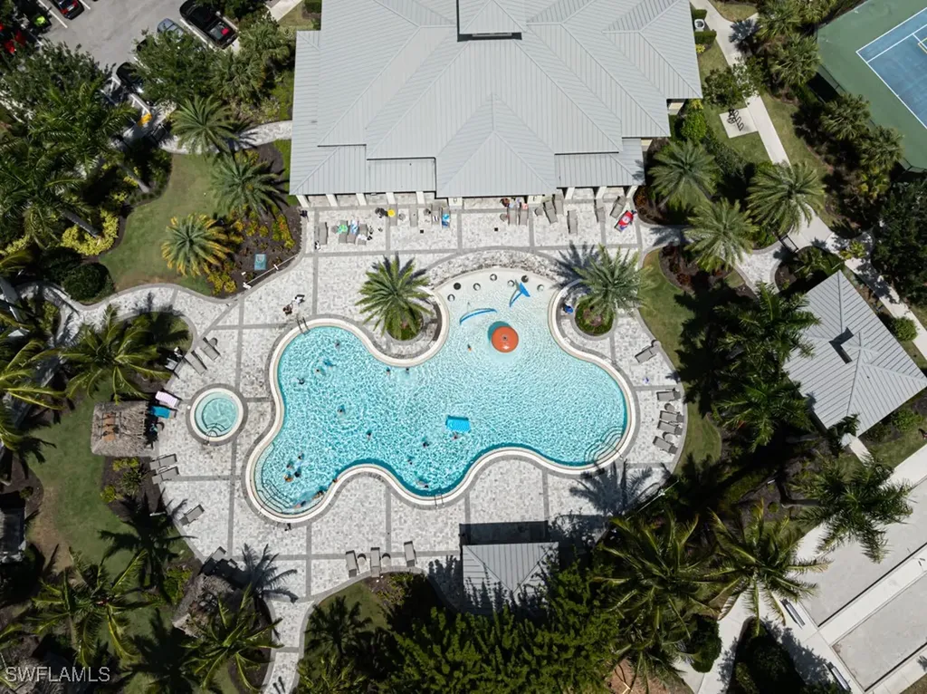 2258 Heydon Circle W Naples FL 34120
