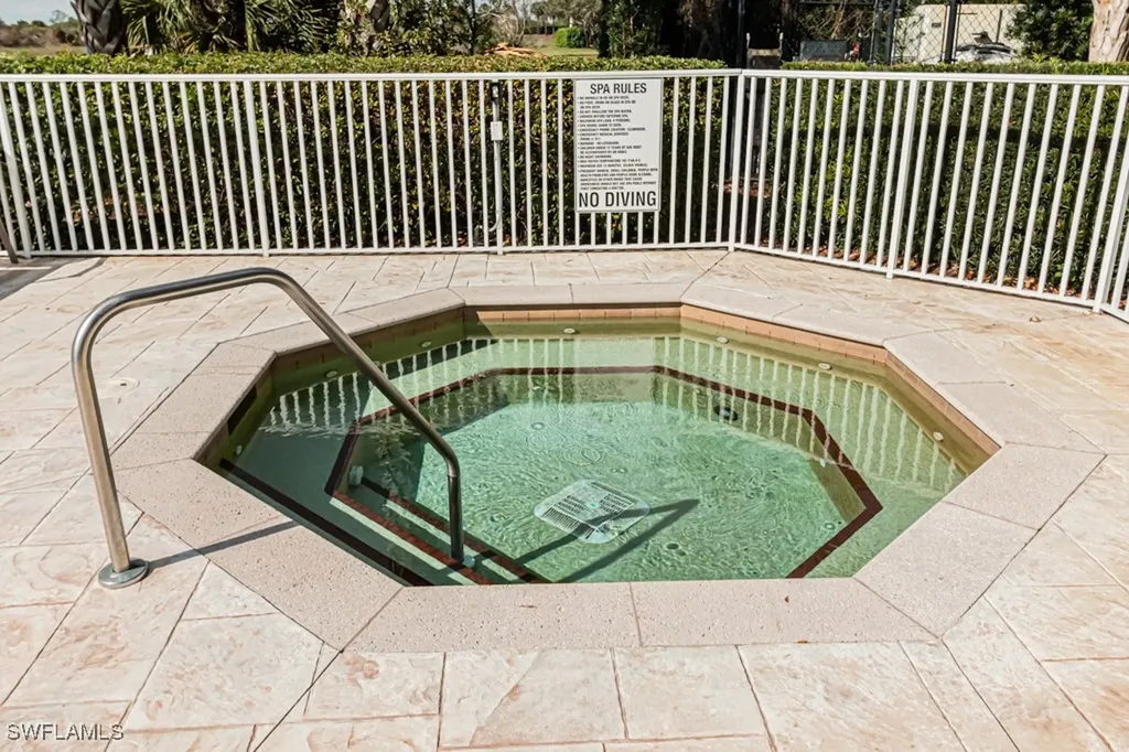 2258 Heydon Circle W Naples FL 34120