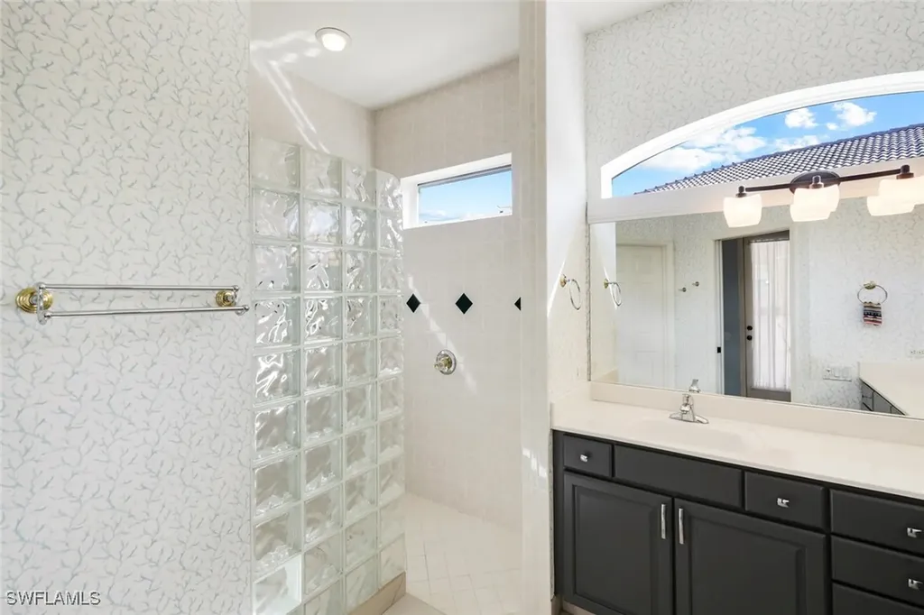462 Preswick Lane SW Naples FL 34120