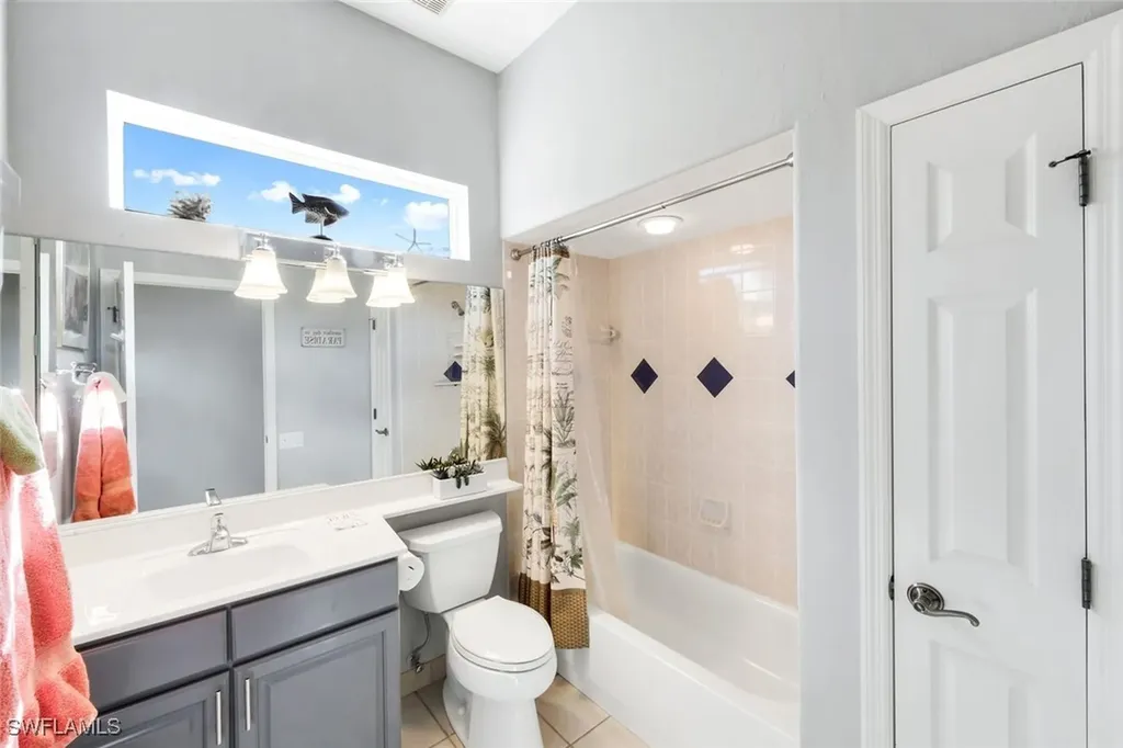 462 Preswick Lane SW Naples FL 34120