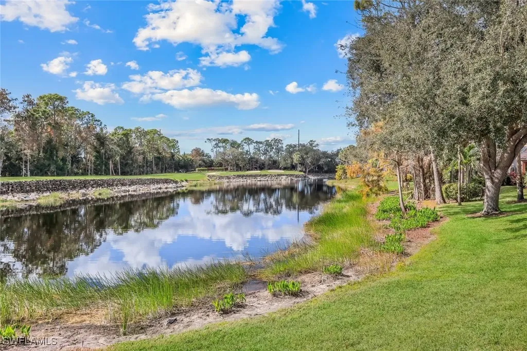 462 Preswick Lane SW Naples FL 34120