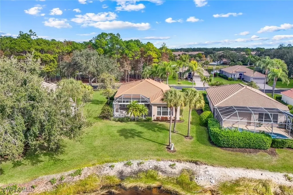 462 Preswick Lane SW Naples FL 34120