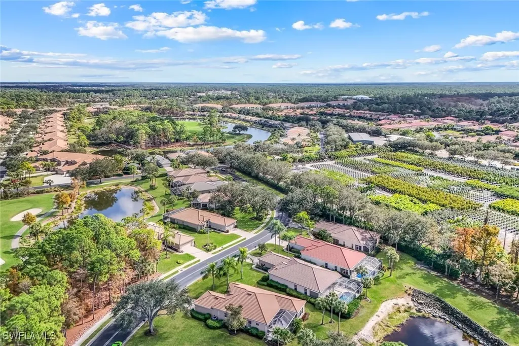 462 Preswick Lane SW Naples FL 34120