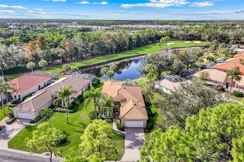 462 Preswick Lane SW Naples FL 34120
