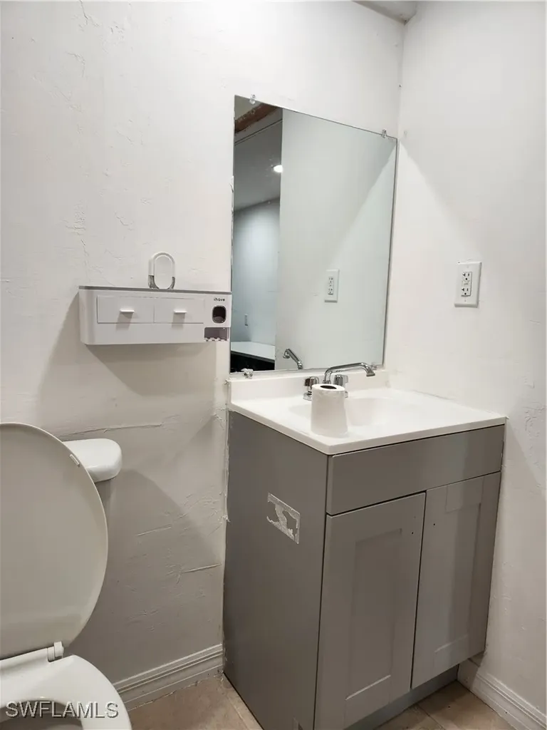 5214 Carlton Street Naples FL 34113