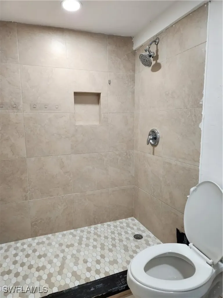 5214 Carlton Street Naples FL 34113