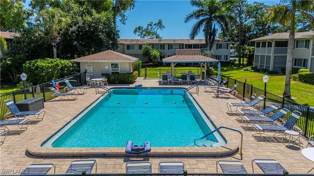 213 Memory Lane Naples FL 34112