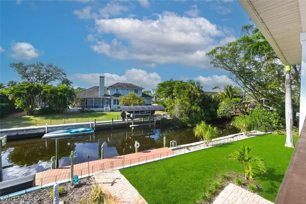 27088 Del Lane Bonita Springs FL 34135