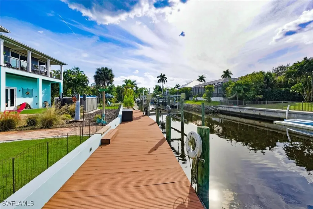 27088 Del Lane Bonita Springs FL 34135