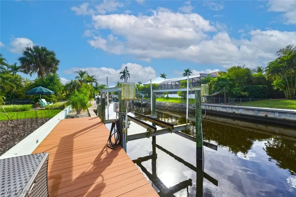 27088 Del Lane Bonita Springs FL 34135