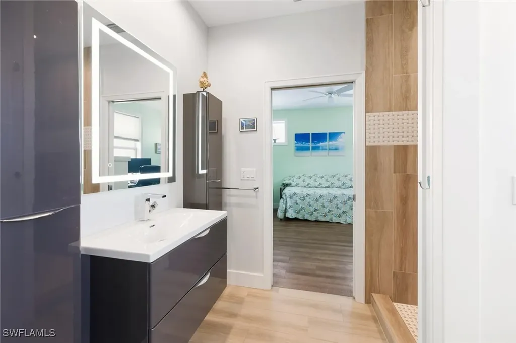 27088 Del Lane Bonita Springs FL 34135