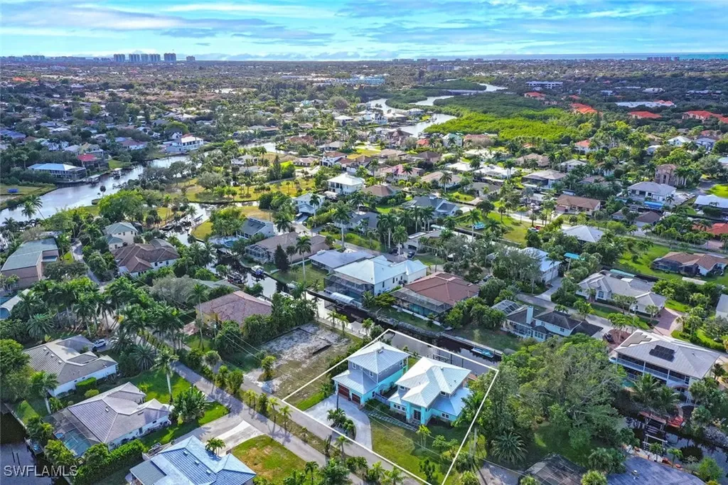 27088 Del Lane Bonita Springs FL 34135