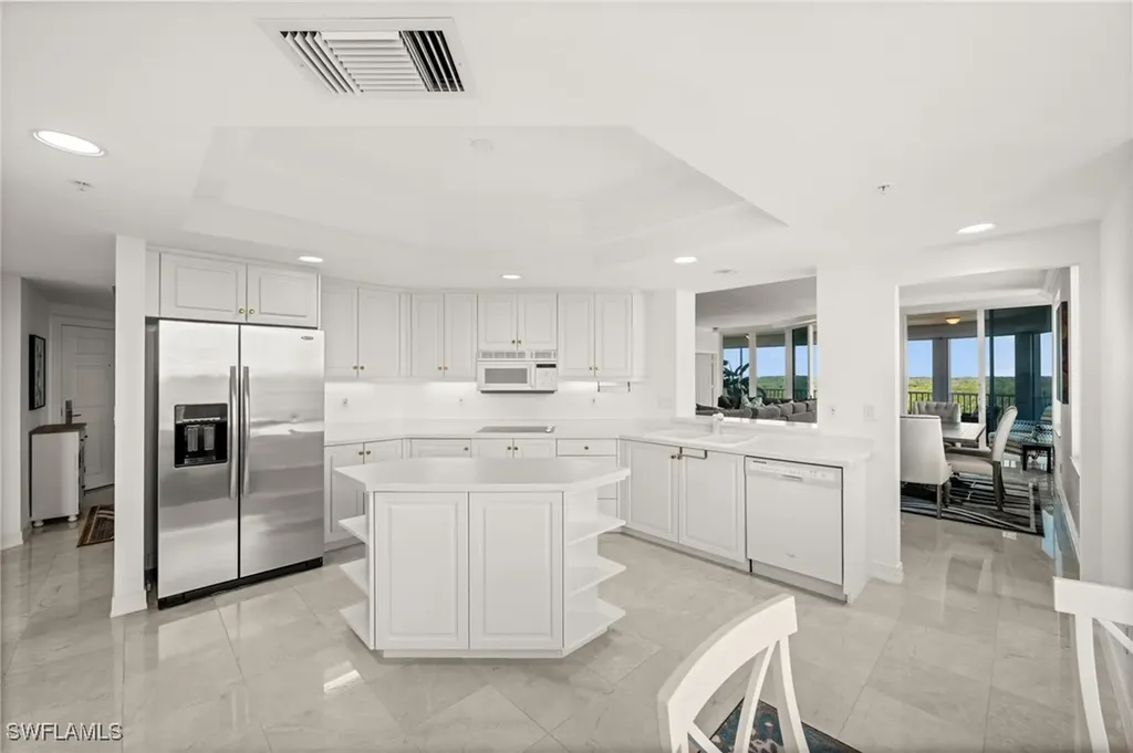445 Dockside Drive Naples FL 34110