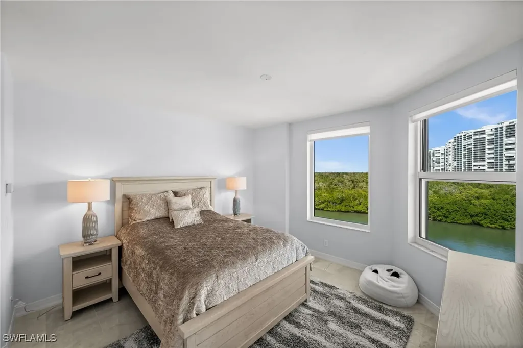 445 Dockside Drive Naples FL 34110