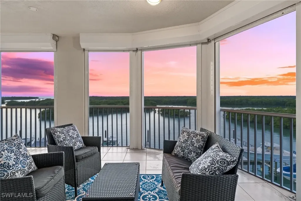 445 Dockside Drive Naples FL 34110