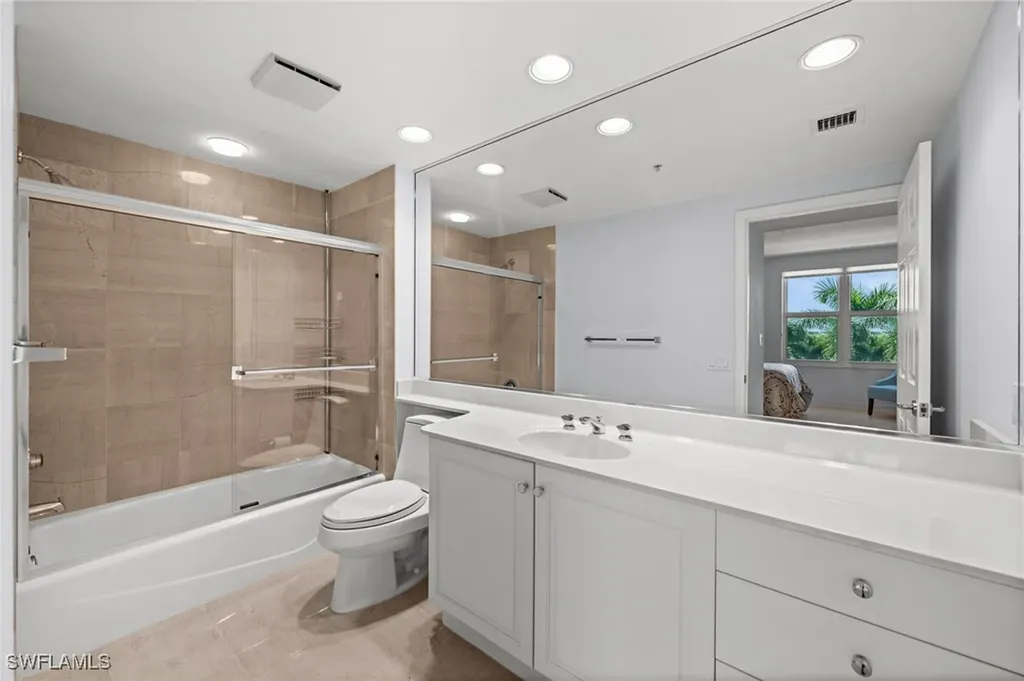 445 Dockside Drive Naples FL 34110