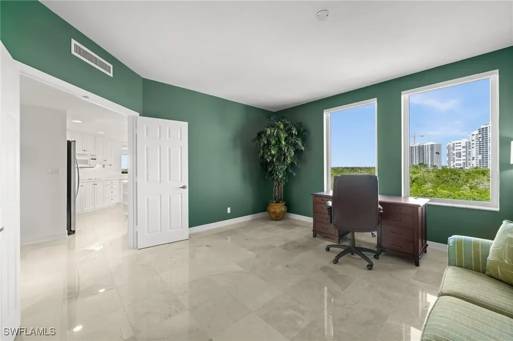 445 Dockside Drive Naples FL 34110