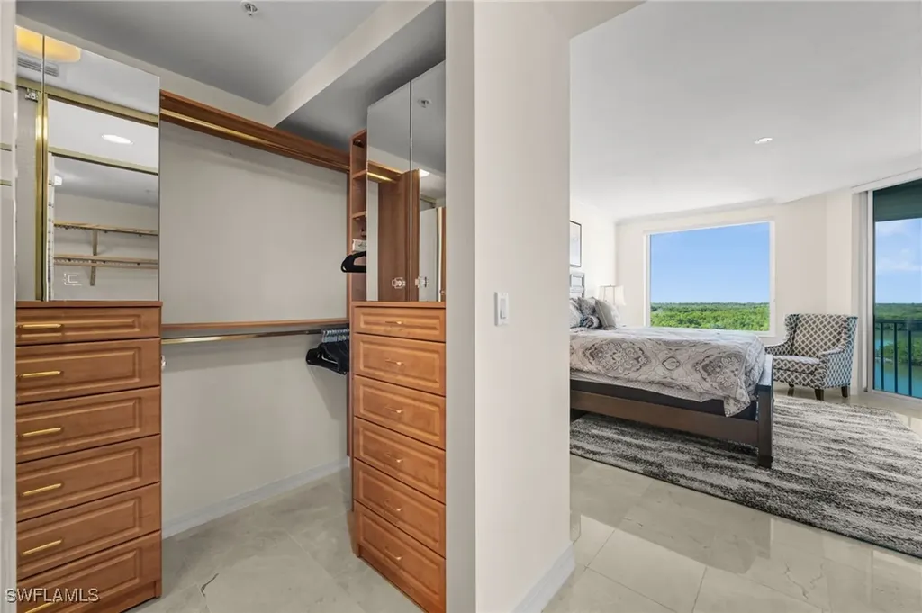 445 Dockside Drive Naples FL 34110