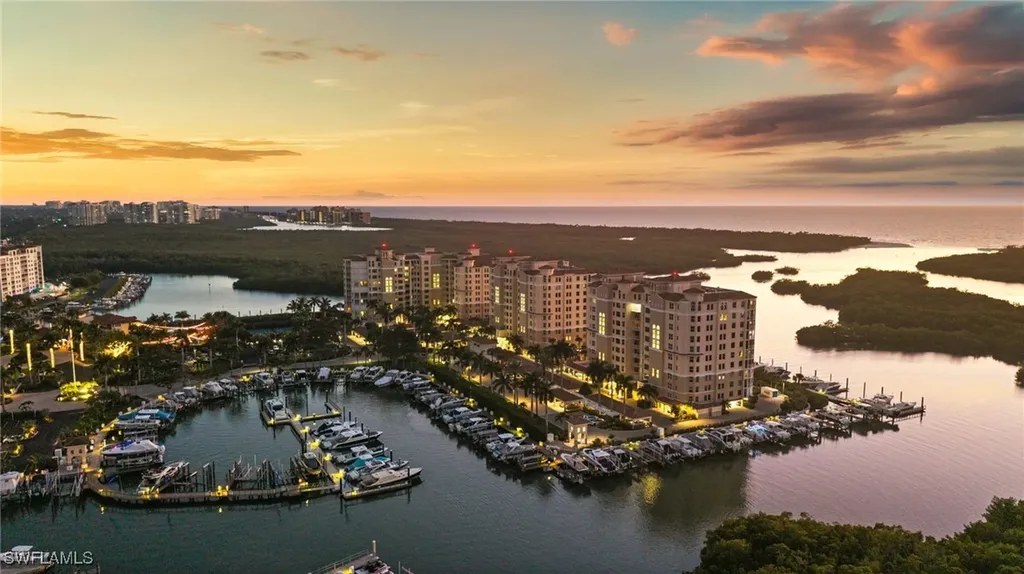 445 Dockside Drive Naples FL 34110