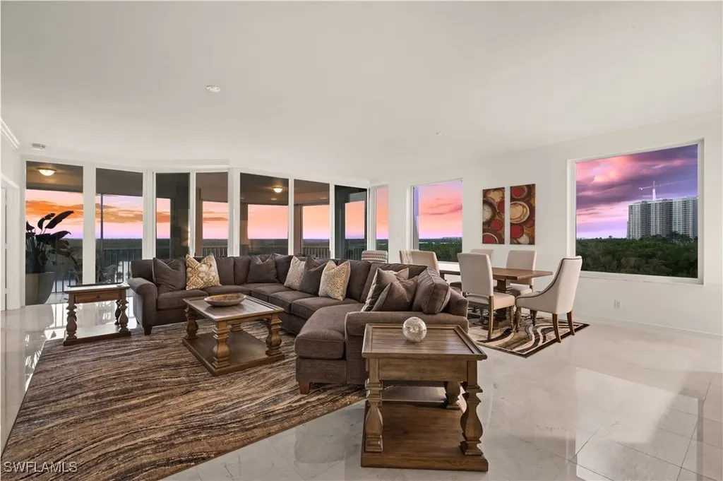 445 Dockside Drive Naples FL 34110