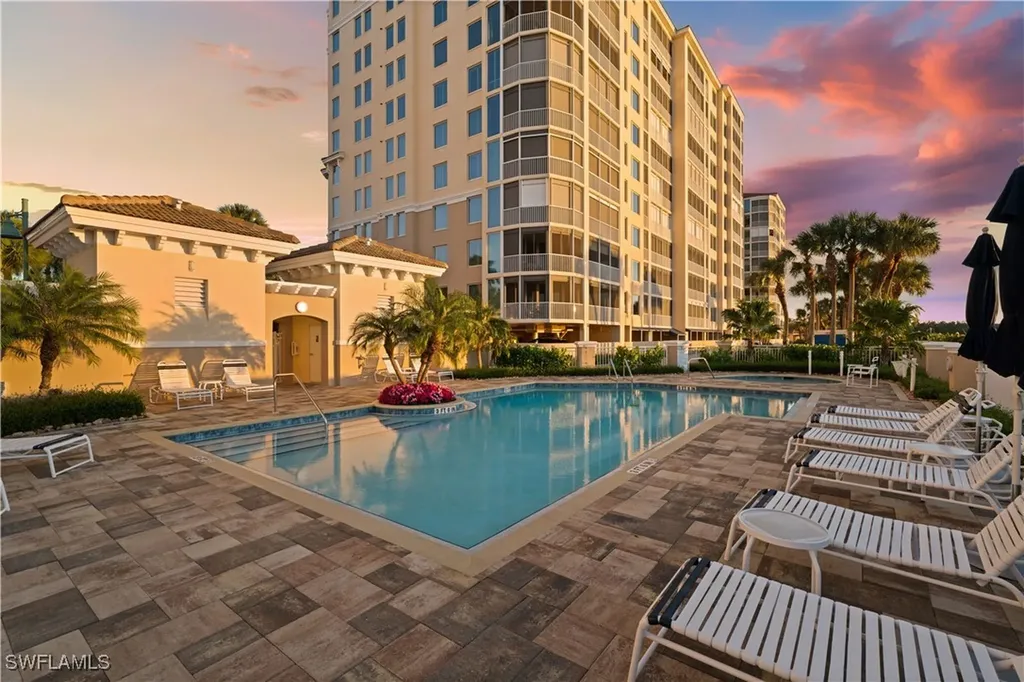 445 Dockside Drive Naples FL 34110