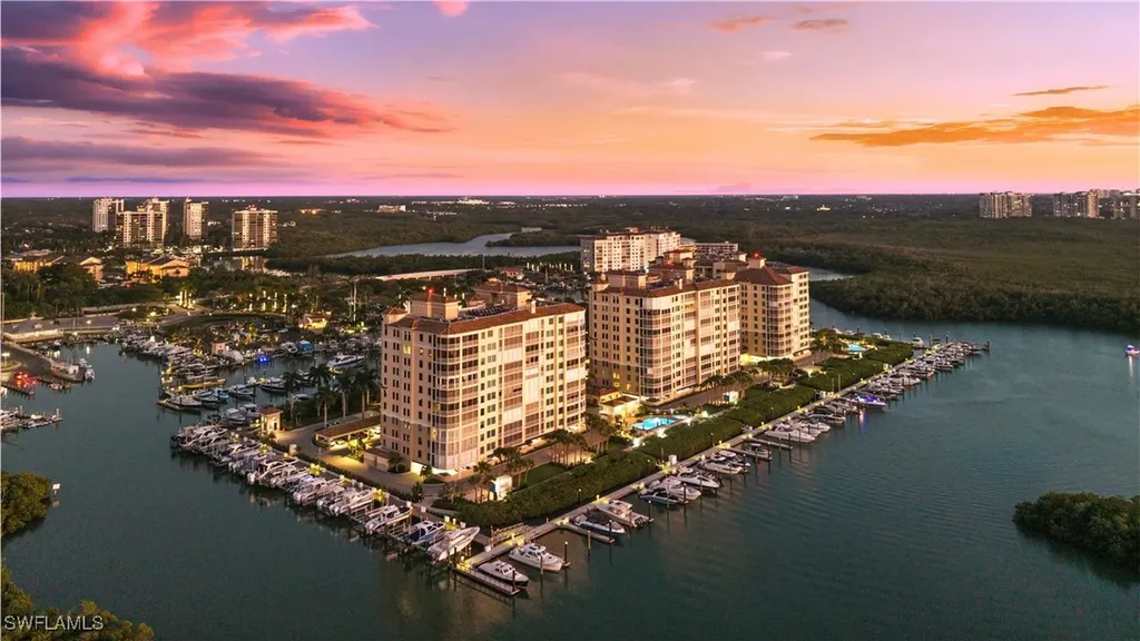 445 Dockside Drive Naples FL 34110