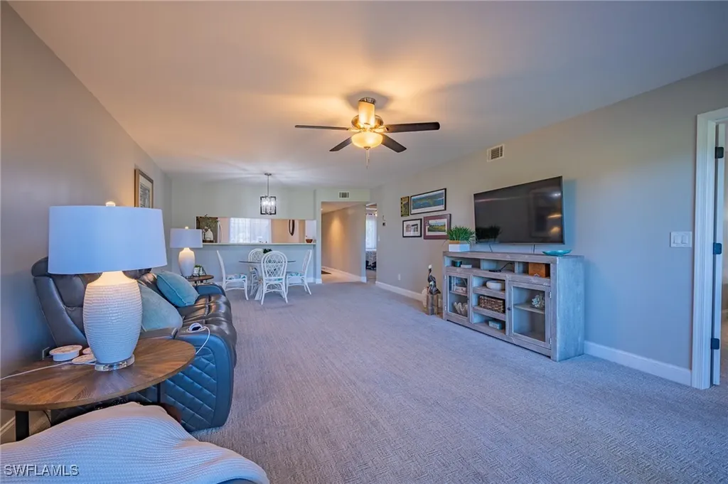 6945 Dennis Circle Naples FL 34104