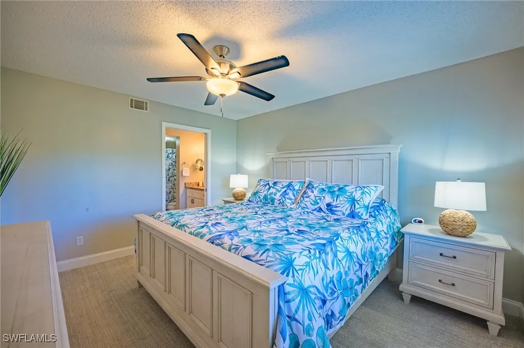 6945 Dennis Circle Naples FL 34104
