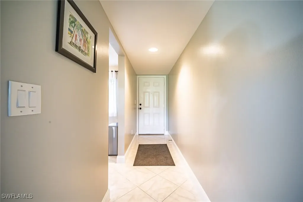 6945 Dennis Circle Naples FL 34104