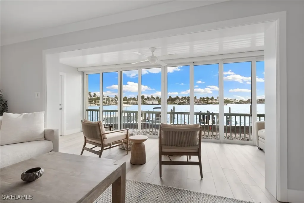 322 Harbour Drive Naples FL 34103