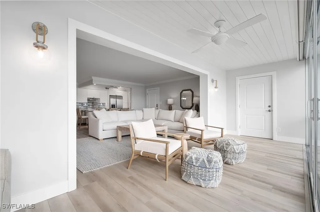 322 Harbour Drive Naples FL 34103