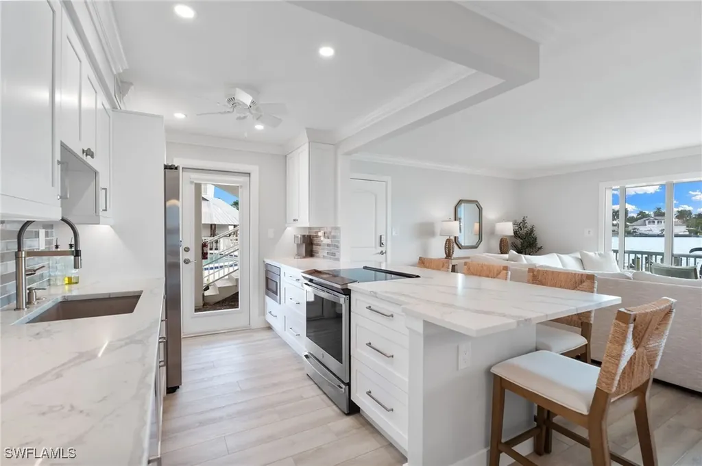 322 Harbour Drive Naples FL 34103