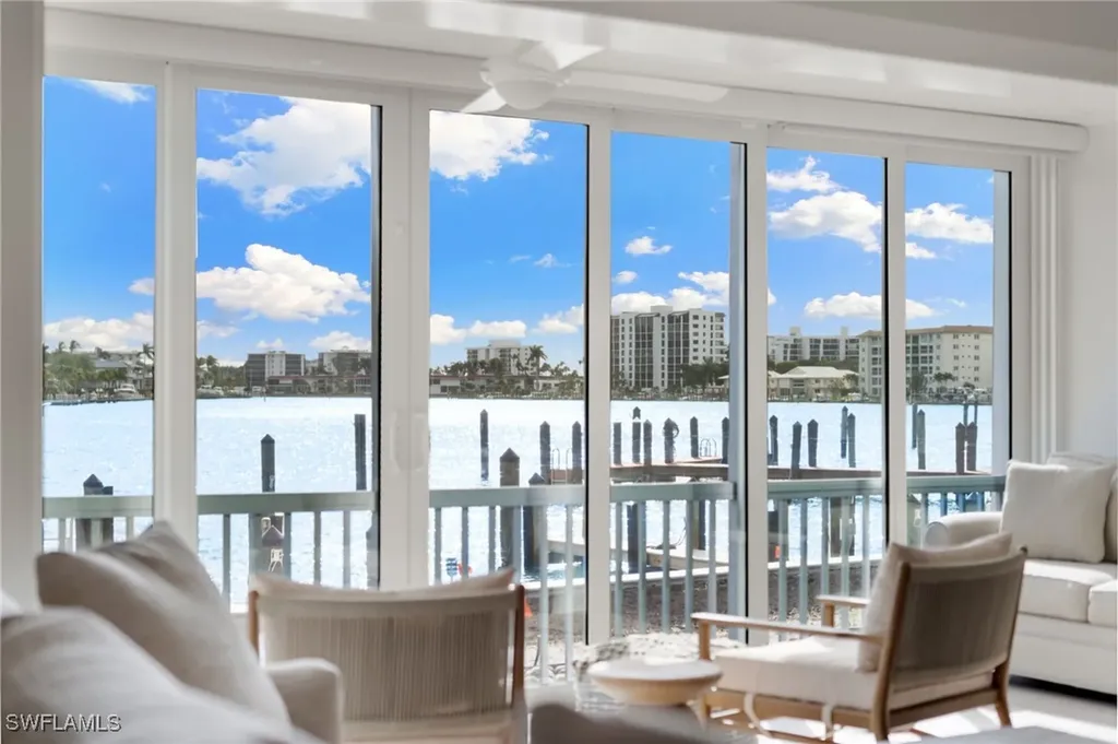 322 Harbour Drive Naples FL 34103