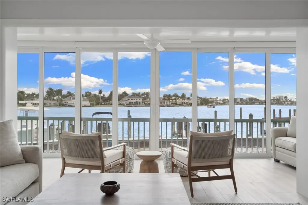 322 Harbour Drive Naples FL 34103