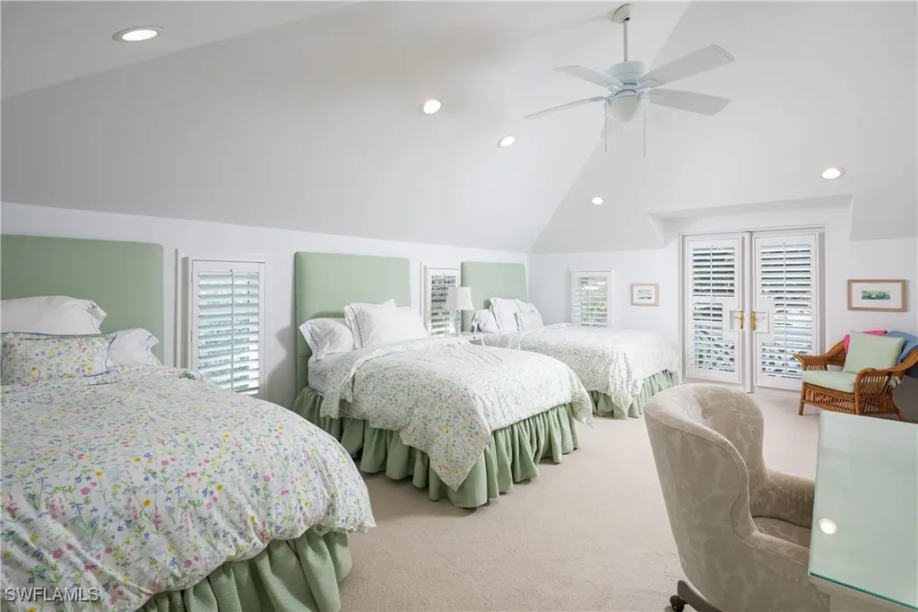485 Wedge Drive Naples FL 34103