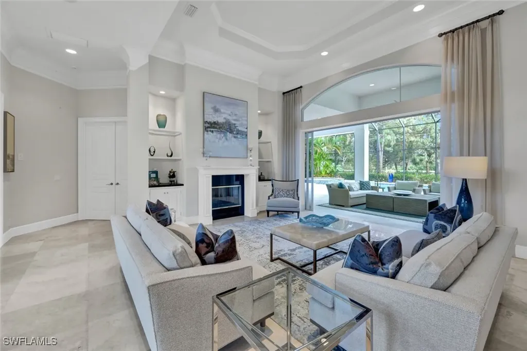 253 Cheshire Way Naples FL 34110