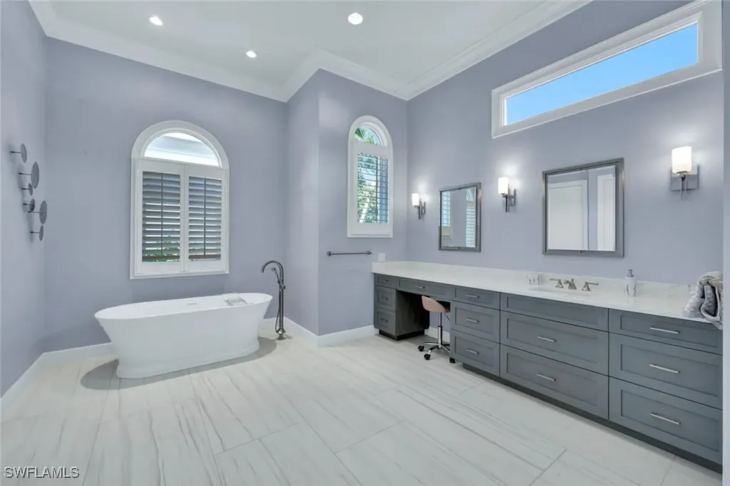 253 Cheshire Way Naples FL 34110