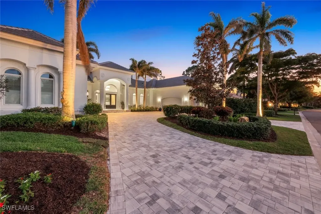 253 Cheshire Way Naples FL 34110