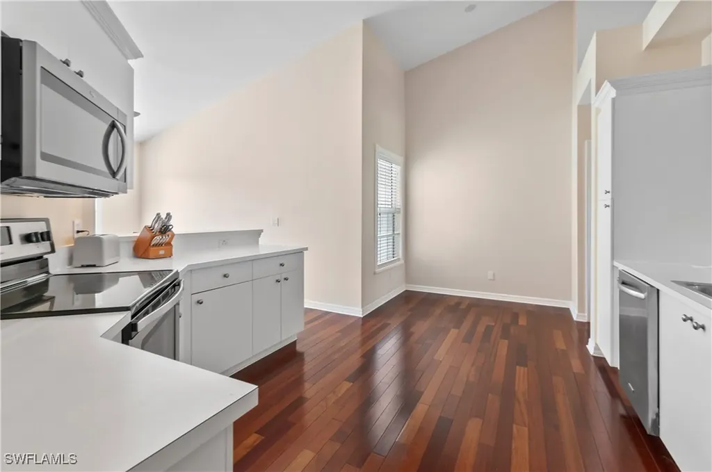 5940 Sand Wedge Lane Naples FL 34110