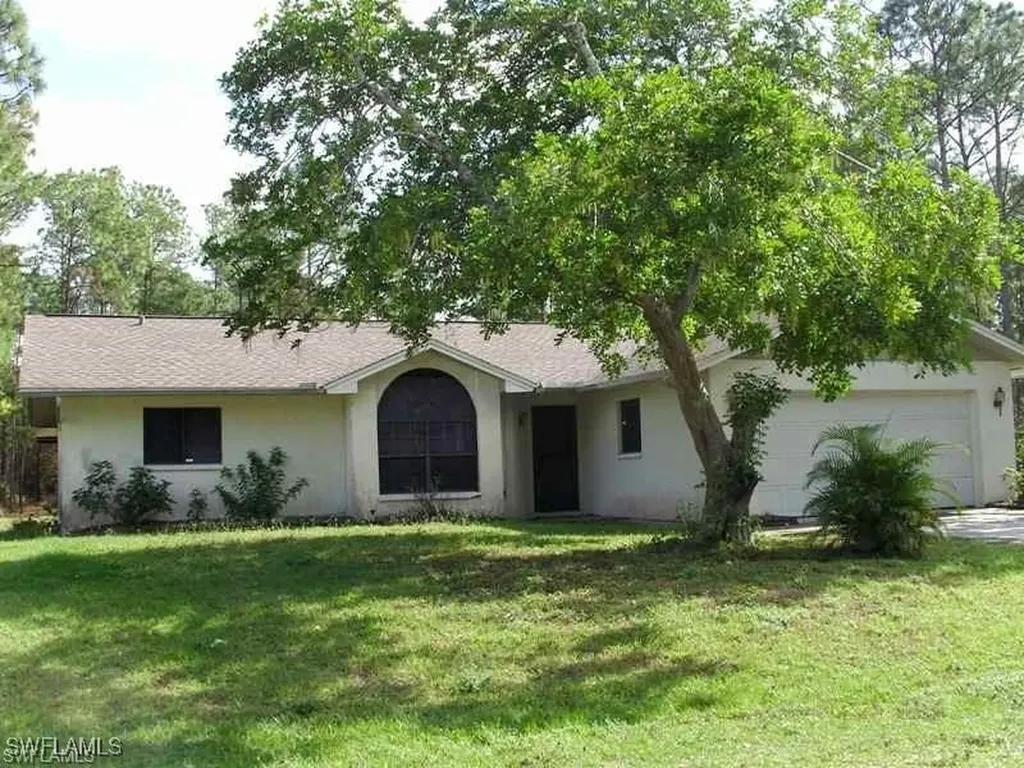 906 Wells Avenue Lehigh Acres FL 33972