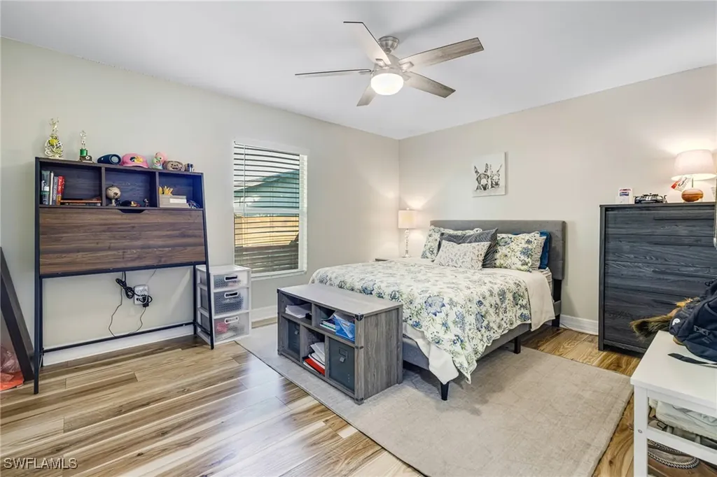 1575 Sunkist Way Fort Myers FL 33905