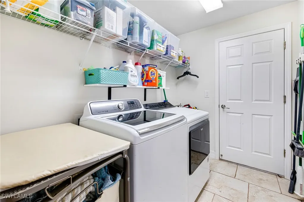 1575 Sunkist Way Fort Myers FL 33905
