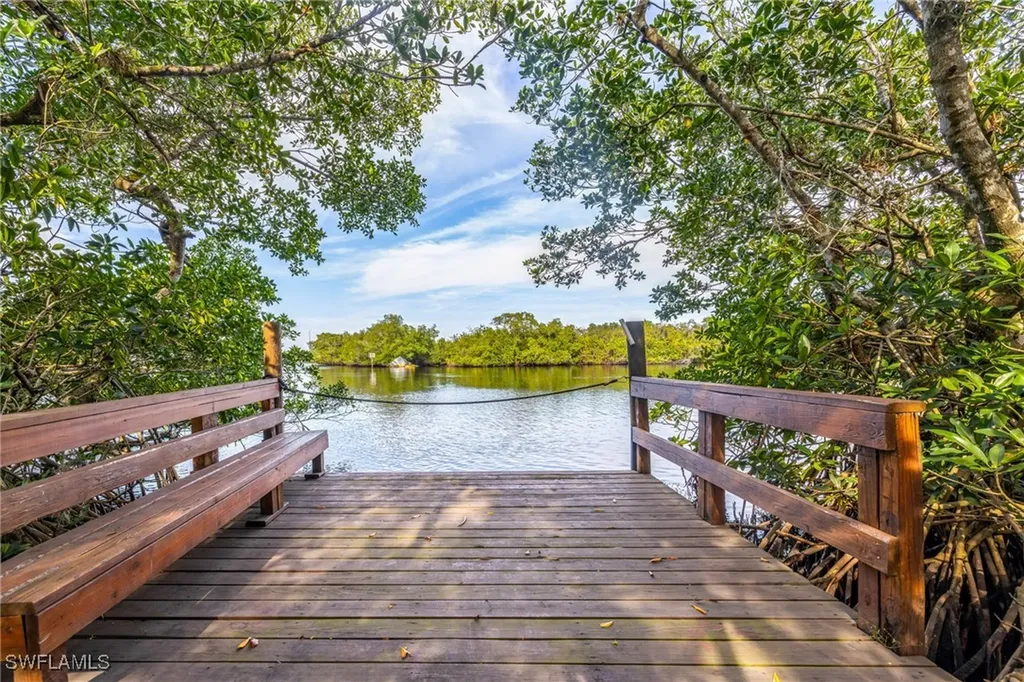1575 Sunkist Way Fort Myers FL 33905