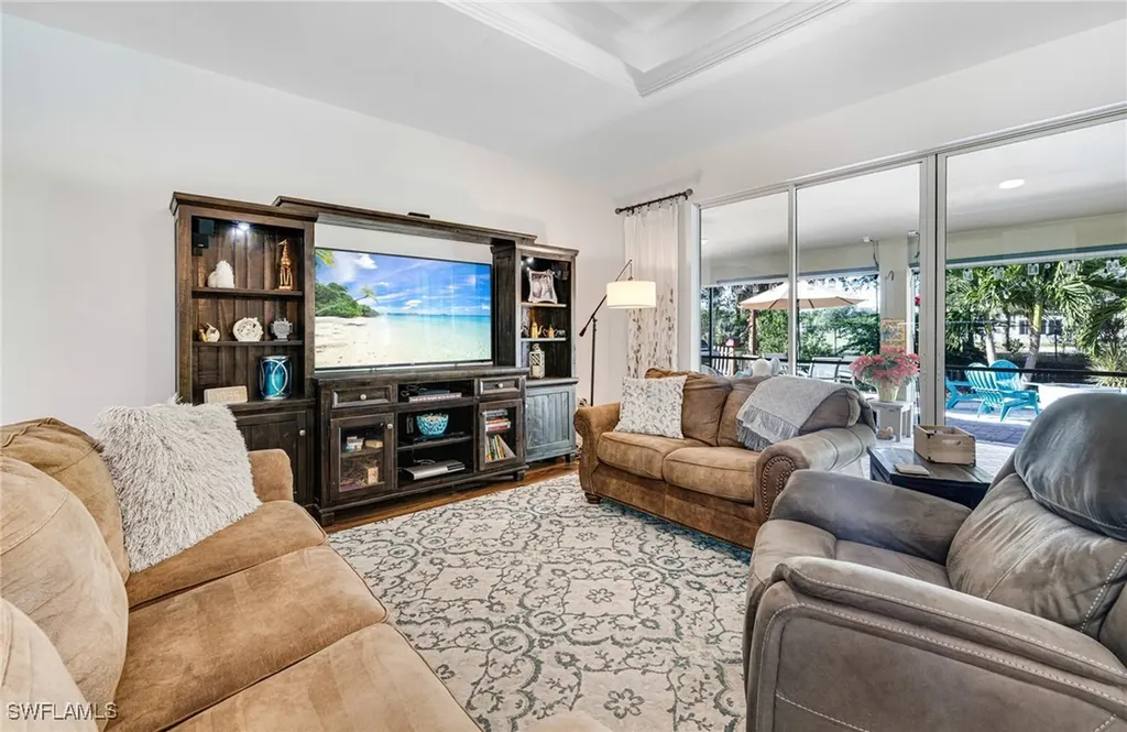 1575 Sunkist Way Fort Myers FL 33905