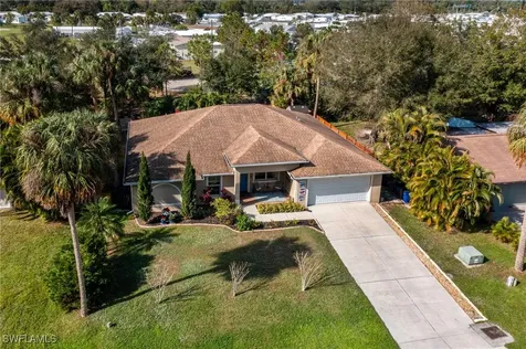 1575 Sunkist Way Fort Myers FL 33905