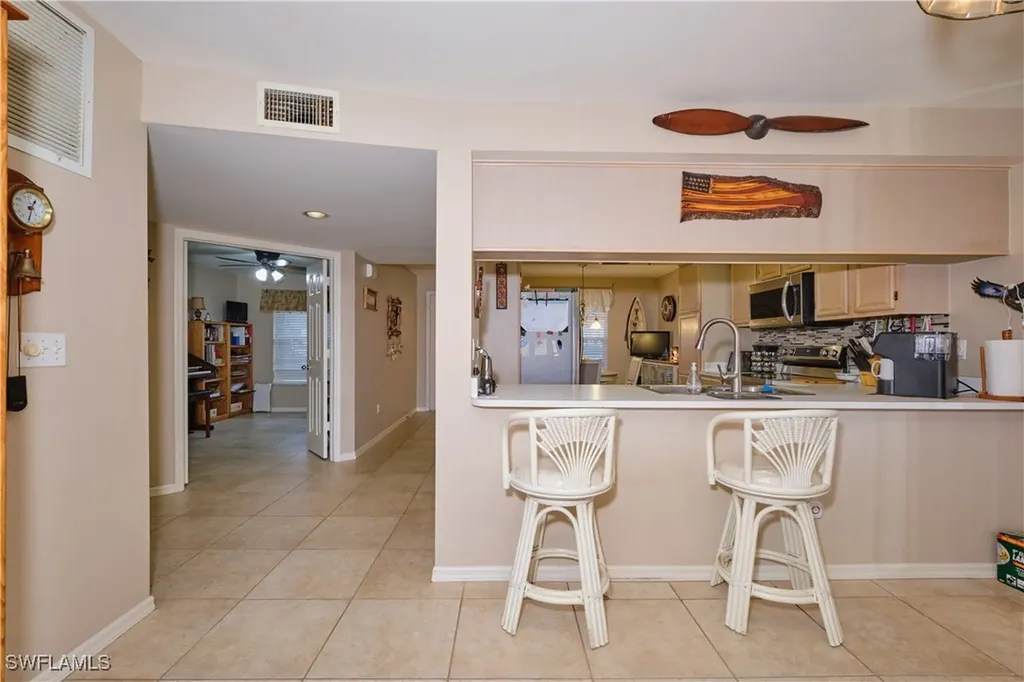 4634 SW 12th Place Cape Coral FL 33914
