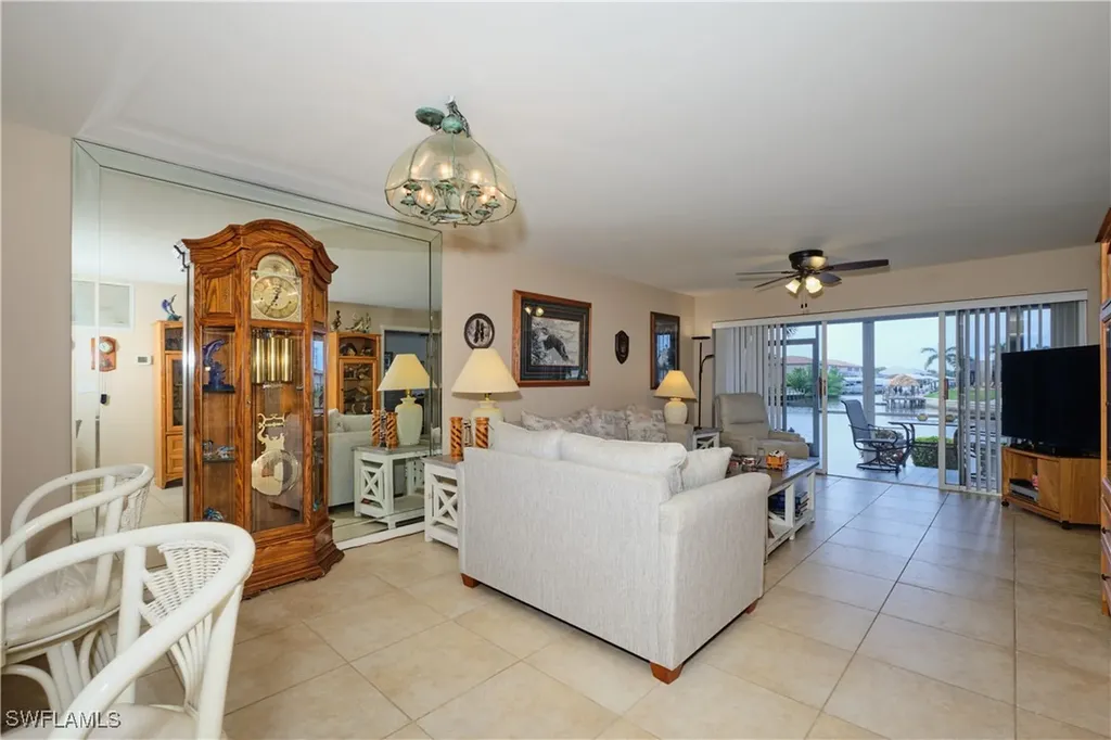 4634 SW 12th Place Cape Coral FL 33914